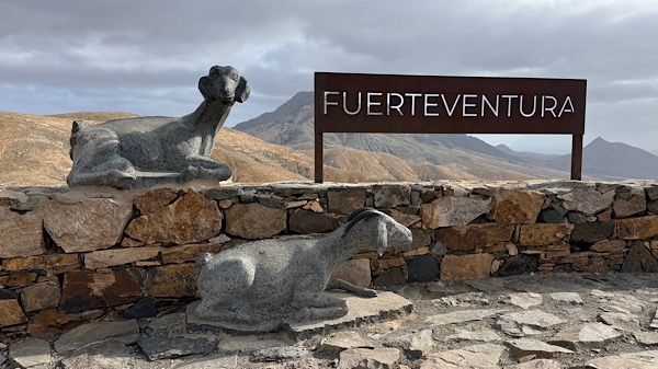Autotour ab El Cotillo – Serpentinen, Aussichtspunkte und wilde Küsten auf Fuerteventuras Westen